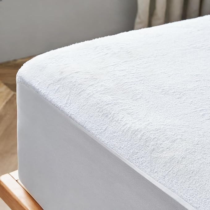 Ruili Waterproof Mattress Protector - Soft Breathable Noiseless Waterproof Cover, Machine Washable - Stretchable Fits 8-18" Deep Pockets (Twin XL Size)
