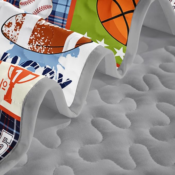 QOOMO Sports Quilt Set Twin Size,Basketball Bedspread Coverlet Set,Football 3Pcs Bedding Set Printed Quilt with 2 Pillowcases,Soft and Lightweight,for All Seasons