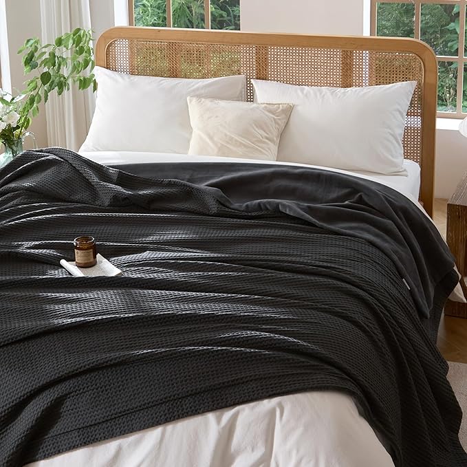 CHUFFED Cotton Waffle Blanket Queen Size - Plush Milk Velvet & Reversible Waffle Weave,Anti-Static 500Gsm Design,Thick Cozy Soft Winter Blanket for Bed, Couch, Sofa - Dark Grey, 90x90 Inches