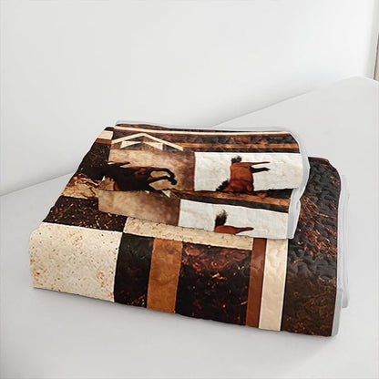 Western Brown Galloping Horse Quilt Bedding King 3Pcs Rustic Farmhouse Horse Bed Set Wild Animal Retro Grid Pattern Bedspread Coverlet with 2 Pillowcases for Kid Boy Girl Teen Adult Room Decor
