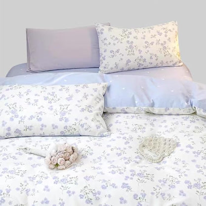 Floral Duvet Cover Queen Size Purple Lavender Heart Bedding Set 3Pcs Spring Romantic Aesthetic Garden Flower Love Pattern Cooling Comforter Cover with Zipper Closure and 2 Pillowcases