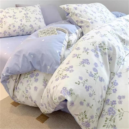 Floral Duvet Cover Queen Size Purple Lavender Heart Bedding Set 3Pcs Spring Romantic Aesthetic Garden Flower Love Pattern Cooling Comforter Cover with Zipper Closure and 2 Pillowcases