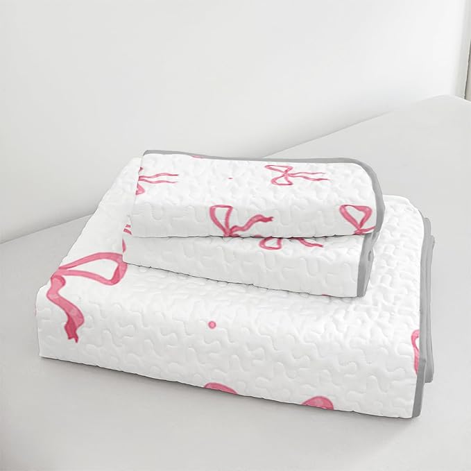 QOOMO Pink Bow Quilt Set King Size,Bowknot Bedspread Coverlet Set,Pink 3Pcs Bedding Set Printed Quilt with 2 Pillowcases,Soft and Lightweight,for All Seasons