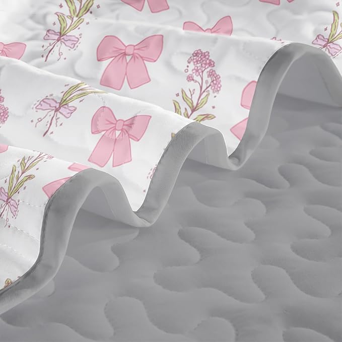 QOOMO Pink Bow Quilt Set King Size,Bowknot Bedspread Coverlet Set,Floral 3Pcs Bedding Set Printed Quilt with 2 Pillowcases,Soft and Lightweight,for All Seasons