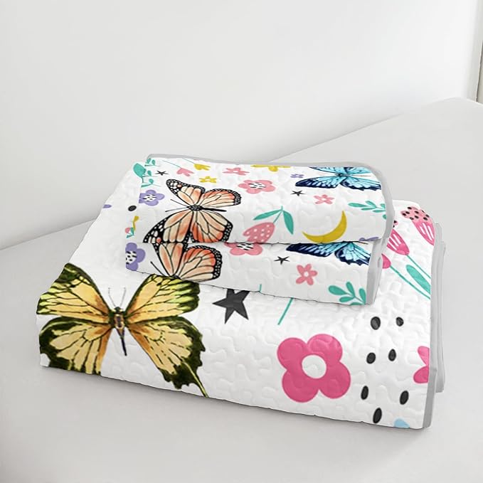 QOOMO Floral Butterfly Quilt Set Full/Queen Size,Butterflies Bedspread Coverlet Set,Flower 3Pcs Bedding Set Printed Quilt with 2 Pillowcases,Soft and Lightweight,for All Seasons