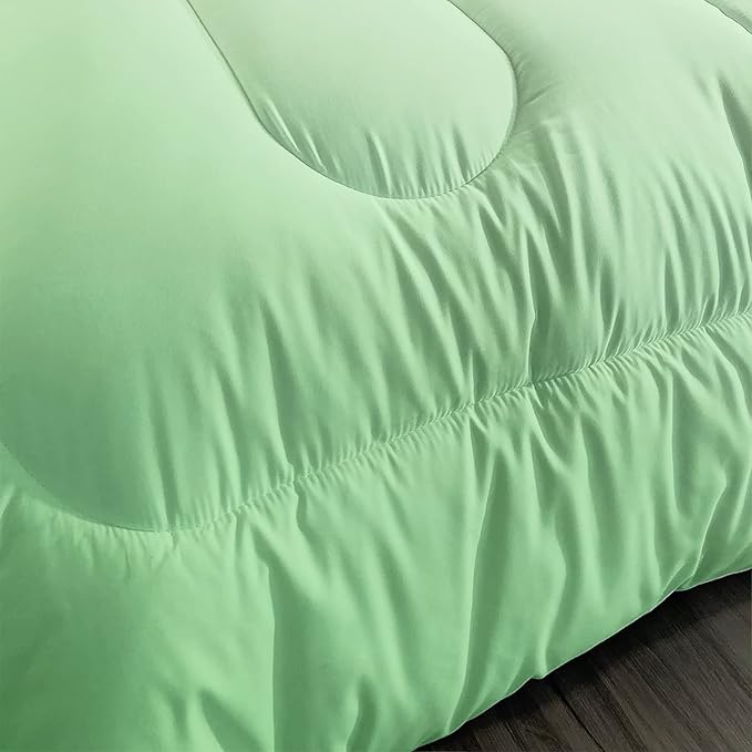 CVHOUSE Dinosaur Bedding Set,Dinosaur Comforter,Dinosaur Comforter Set Twin,Microfiber Quilt Set with 1 Comforter and 2 Pillow Cases- 3 Piece