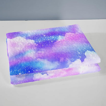 QOOMO Clouds Quilt Set Twin Size,Galaxy Bedspread Coverlet Set,Purple Galaxy 3Pcs Bedding Set Printed Quilt with 2 Pillowcases,Soft and Lightweight,for All Seasons