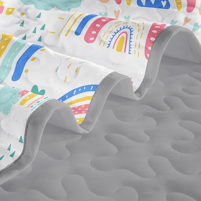 QOOMO Rainbow Quilt Set Twin Size,Colorful Rainbow Bedspread Coverlet Set,Cloud and Star 3Pcs Bedding Set Printed Quilt with 2 Pillowcases,Soft and Lightweight,for All Seasons