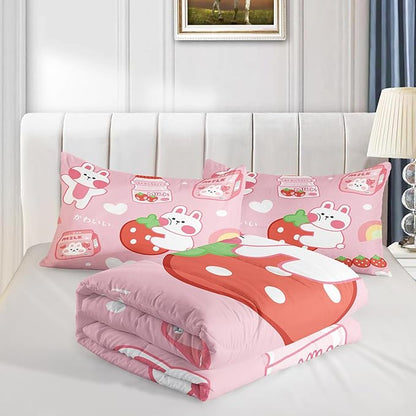 QOOMO Strawberry Rabbit Comforter Set for Kids Teens Girls Women,Pink Bunny Kids Comforter,1 Comforter with 2 Pillowcase, Microfiber 3 Piece Bedding Set,for All Seasons(Pink，King Size)
