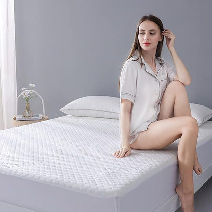 Queen Size Waterproof Mattress Protector Fitted Mattress Pad Cover with Deep Pocket Up to 18''