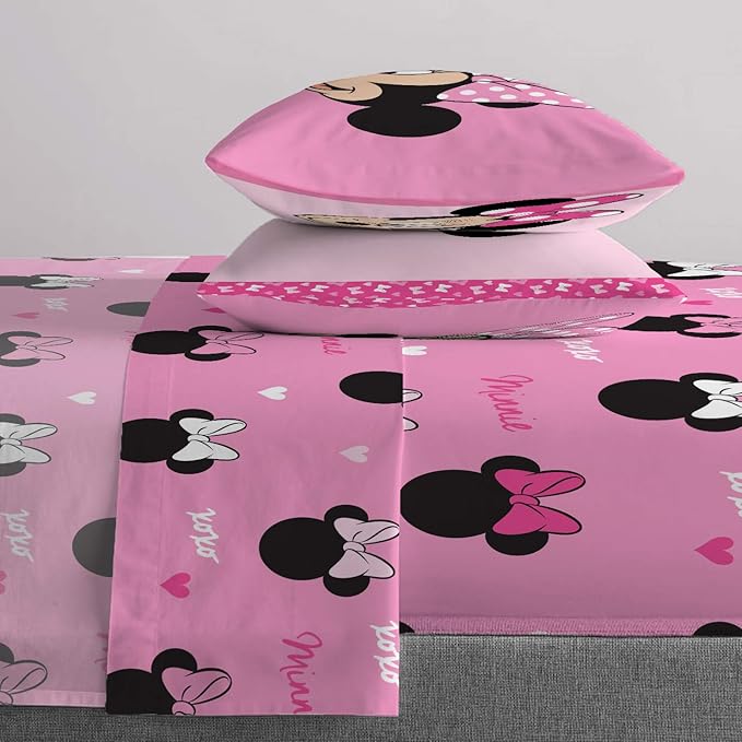 Jay Franco Disney Minnie Mouse Hearts N Love 5 Piece Full Size Bed Set - Includes Reversible Comforter & Sheet Set - Super Soft Fade Resistant Microfiber - (Official Disney Product)