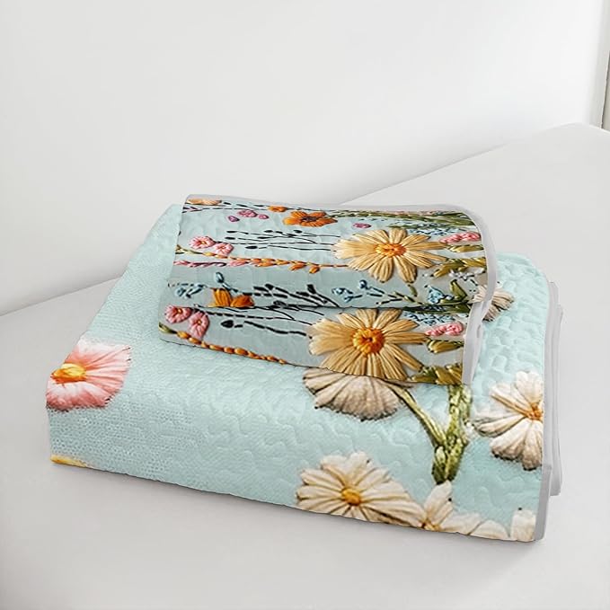 QOOMO Flower Quilt Set King Size,Floral Bedspread Coverlet Set,Embroidered Flower 3Pcs Bedding Set Printed Quilt with 2 Pillowcases,Soft and Lightweight,for All Seasons