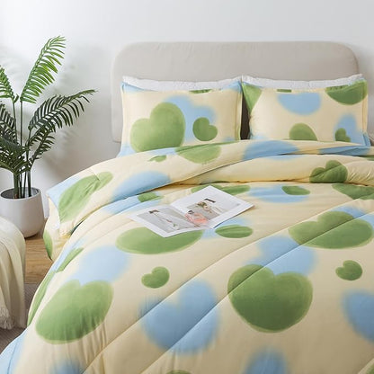 Caressma Heart Pattern Queen Comforter Set, Lovely Green and Yellow Blue Beeding Comforter Set with Matching Pillow Shams (3 Pieces)