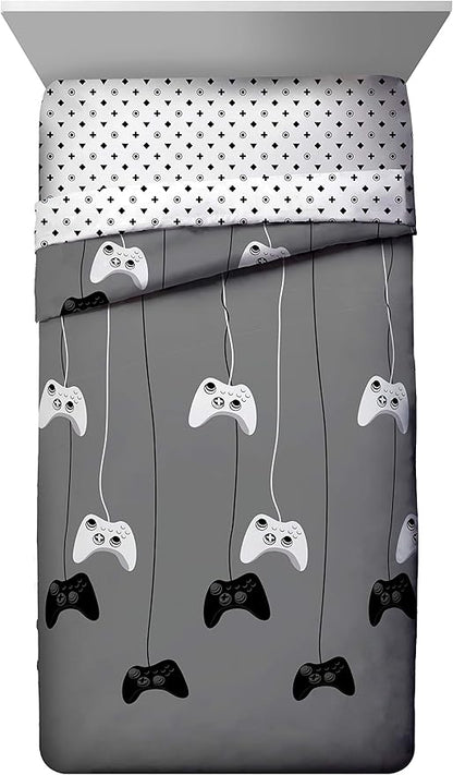 Jay Franco Game On 4 Piece Twin Bed Set - Includes Reversible Comforter & Sheet Set - Bedding Features Video Game Contoller - Super Soft Fade Resistant Microfiber