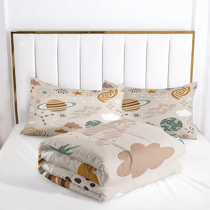 Space Bedding Comforter Set King Size for Kids Teens and Adults Planet and Clouds Printed Quilt Set for Bedroom 100% Soft Microfiber All Season Print Quilt Set with 1 Comforter and 2 PillowCases