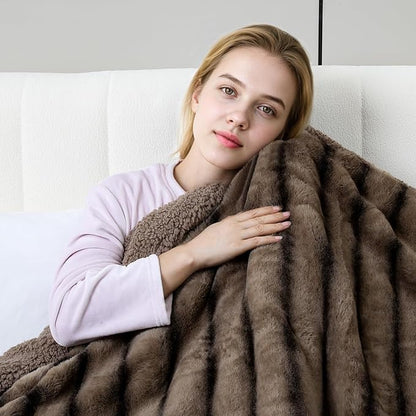 Heated Blanket Electric Twin- 62"x84" Soft Thick Faux Fur Electric Blanket for Sofa with 5 Heat Levels & 4 Hours Auto-Off Overheat Protection, Warm Cozy Gifts, Brown