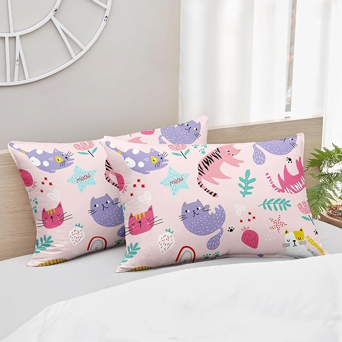 QOOMO Kawaii Cats Comforter King Size,Pink Cats Kids Comforter Set,3Pcs Bedding Set Printed Comforter with 2 Pillowcases,Down Alternative,Soft and Lightweight,for All Seasons