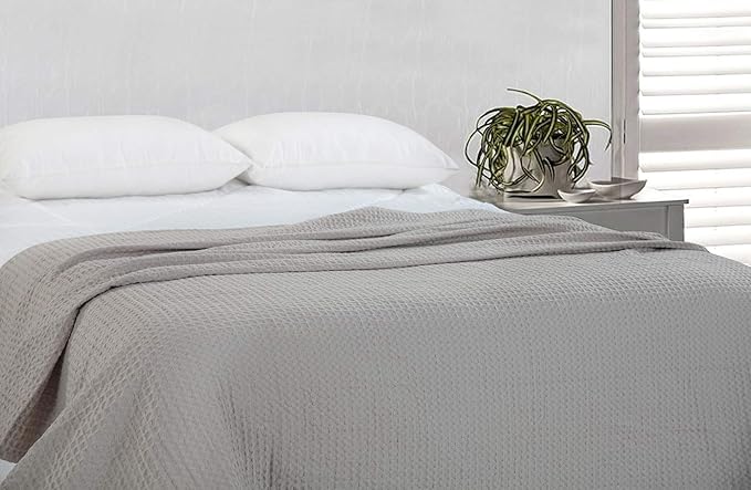 HILLFAIR 100% Combed Cotton Blanket– King Size Bed Blankets– Warm Soft All Season Breathable Lightweight Summer Blankets– Waffle Weave Home Decor Bed Blanket- Khaki King Bed Cotton Blankets/Bedcovers