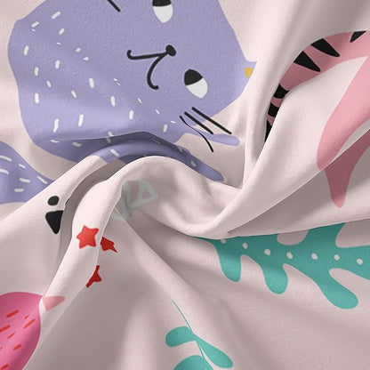 QOOMO Kawaii Cats Comforter King Size,Pink Cats Kids Comforter Set,3Pcs Bedding Set Printed Comforter with 2 Pillowcases,Down Alternative,Soft and Lightweight,for All Seasons