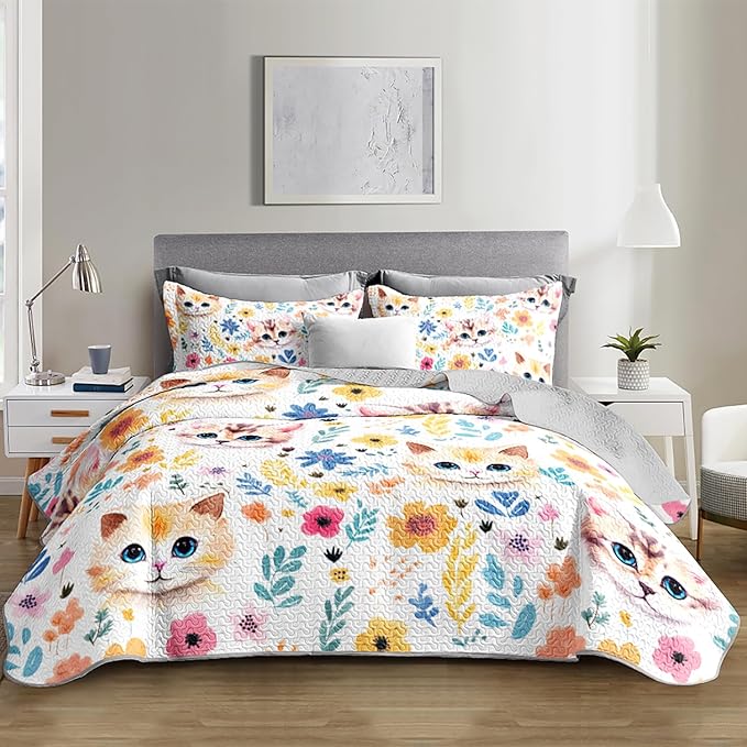 Kawaii Cat Quilt Set,Orange Cat Flowers Pattern Bed Set for Toddler Kids Girls Room Decor,Cute Bedding King Quilted Sets with 2 Pillowcases.