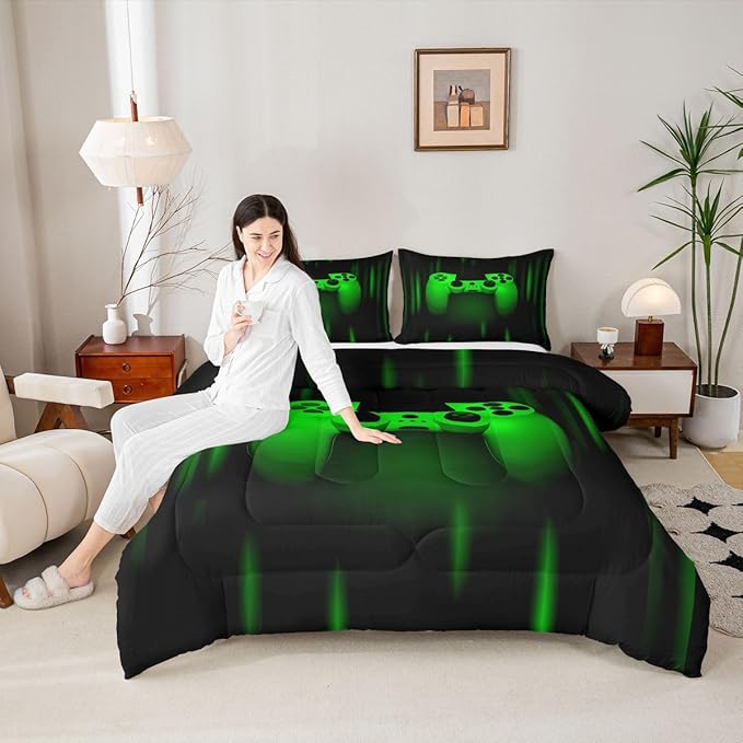 Feelyou Boys Gamer Comforter Set King Size Bedding Set for Kids Gaming Comforter Green Black Video Games Gamepad Room Decor for Teens Child Super Soft Geometric Duvet Quilted Son Grandson Gift