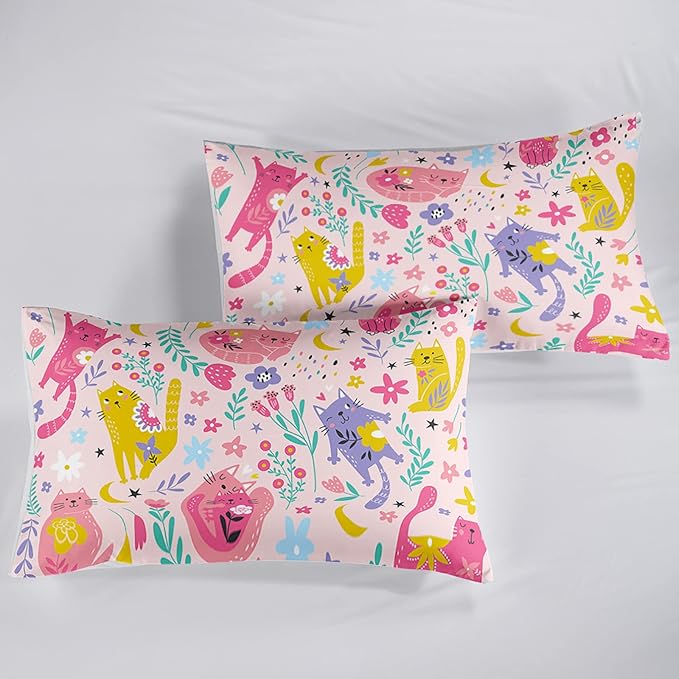 QOOMO Floral Cat Comforter Full Size,Pink Cat Bedding Set for Kids Teens Girls,3Pcs Bedding Set Printed Comforter with 2 Pillowcases,Down Alternative,Soft and Lightweight(Pink，Full Size)