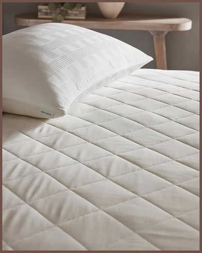 Cozy Earth Queen Size Mattress Pad - 100% Viscose from Bamboo Cooling Mattress Cover - Lightweight Temperature Regulating Bed Pad with 360-Degree Elastic Hem - Fits Mattresses up to 20”