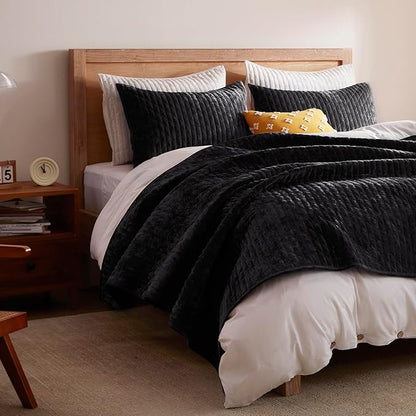 LEAONME Velvet Quilt King Size 98''x106'', Lightweight Black Velvet Comforter Set with 2 Matching Shams, Soft Cross Stitch Bedspread Coverlet Bedding Set for All Season