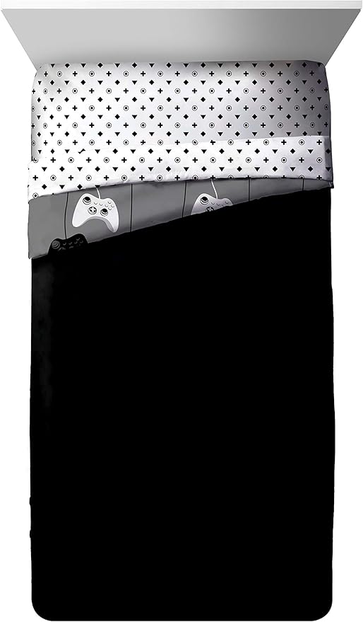 Jay Franco Game On 4 Piece Twin Bed Set - Includes Reversible Comforter & Sheet Set - Bedding Features Video Game Contoller - Super Soft Fade Resistant Microfiber