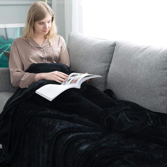 IR Imperial Rooms Fleece Blanket Twin Size 60 x 80 Inches - Super Soft Fluffy Black Throw Blanket for Sofa and Bed - Warm and Cozy Lightweight 400 GSM Microfiber Bed Throws Blankets
