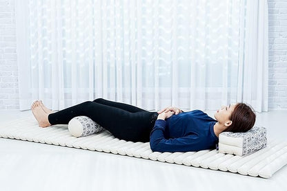 Leewadee Small Yoga Bolster – Shape-Retaining Cervical Neck Roll, Tube Pillow for Comfortable Reading, Kapok Filling, 22 x 6 x 6 inches
