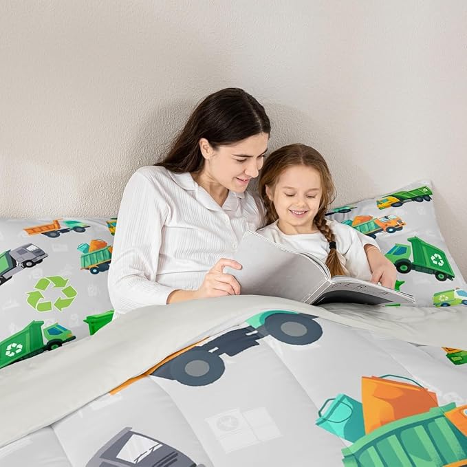 Feelyou Boys Green Garbage Truck Bedding Set - Cartoon Trash Truck Comforter Set for Kids - King Size with 2 Pillow Case
