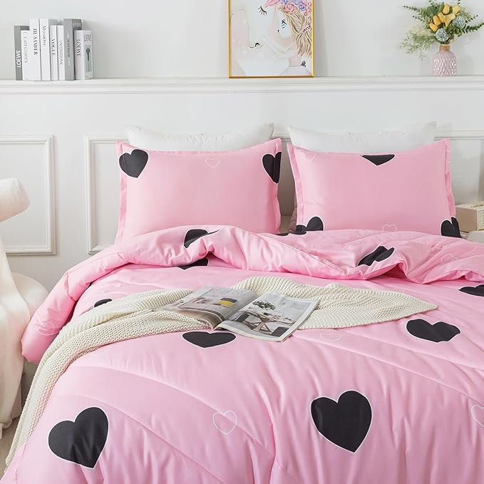 Caressma Love Pattern Girls Pink Comforter Set Full Size, Blush Pink Cute Love Heart Sexy Comforter Bedding Set for All Seasons, Geometric Microfiber 3 Pieces Comforter Set with Pillowcases