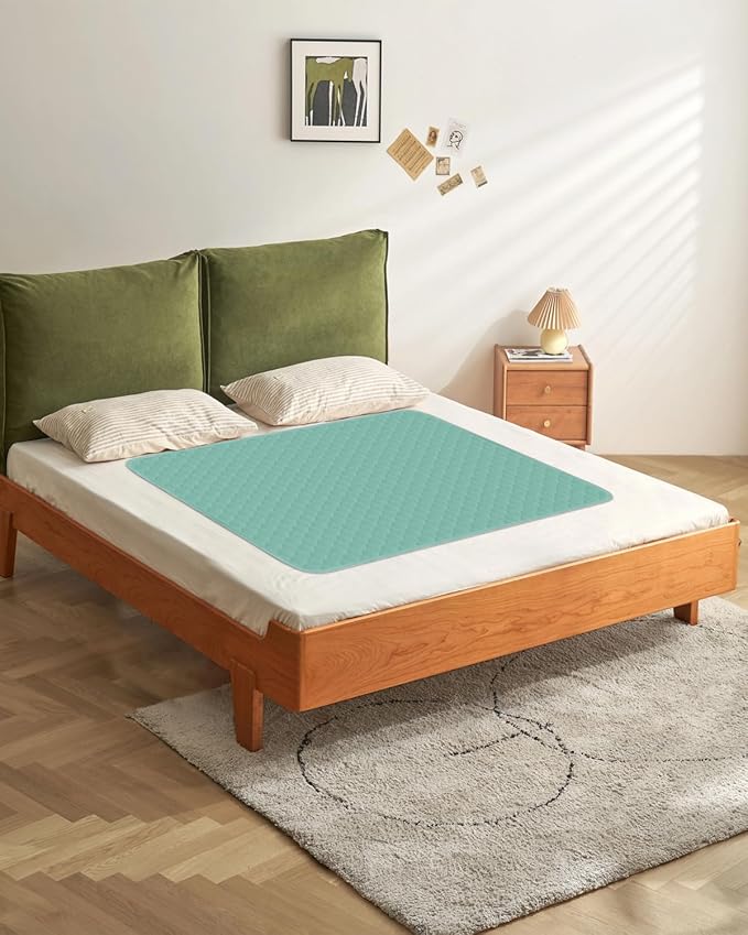 Hide Stains Bed Pads Washable Waterproof for Incontinence, 4-Layer Absorbency Pee Pads, Washable Underpad, Bed Wetting Pad for Elderly, Adults, Pets, 36"x52"-4 Pack, Green