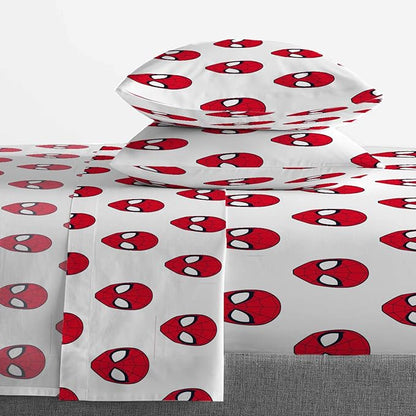 Jay Franco Marvel Spiderman Spidey Daze 5 Piece Full Bed Set - Includes Reversible Comforter & Sheet Set Bedding - Super Soft Fade Resistant Microfiber (Official Marvel Product)
