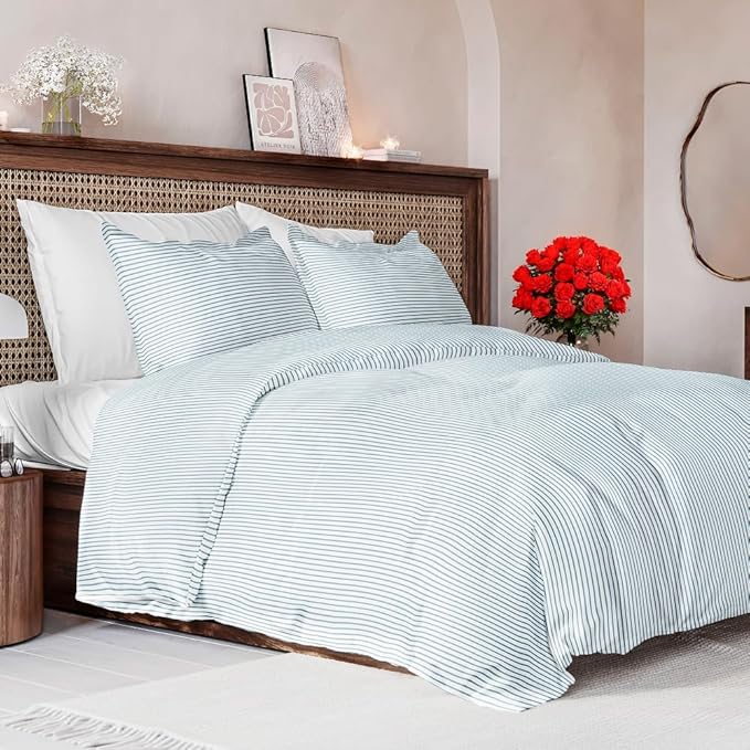Duvet Cover Queen Size Set - Extra Soft Floral Duvet Cover 90 x 90 with 2 Pillow Shams - Comfy, Cozy, Breathable Floral Bedding Set - Hotel Luxury & Fade Free with Zipper Closures & Ties - Sky Stripe