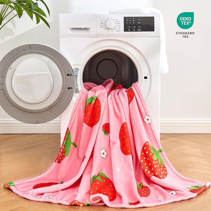 Pink Strawberry Kids Throw Blanket for Girls Teens Toddler Pink Soft Fuzzy Flannel Bed Blanket Birthday Gifts for Women Girls Kids Teens Adults, 60”x80”