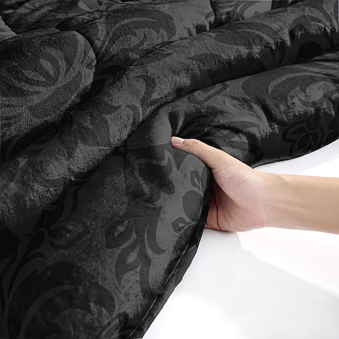 QOOMO Bohemian Exotic Sherpa Comforter, Adults Black Damask Plush Warm Fall Winter Bedding Comforter Sets, Antique Victorian Baroque Sherpa Full/Queen Comforter Set, 3 Piece Set