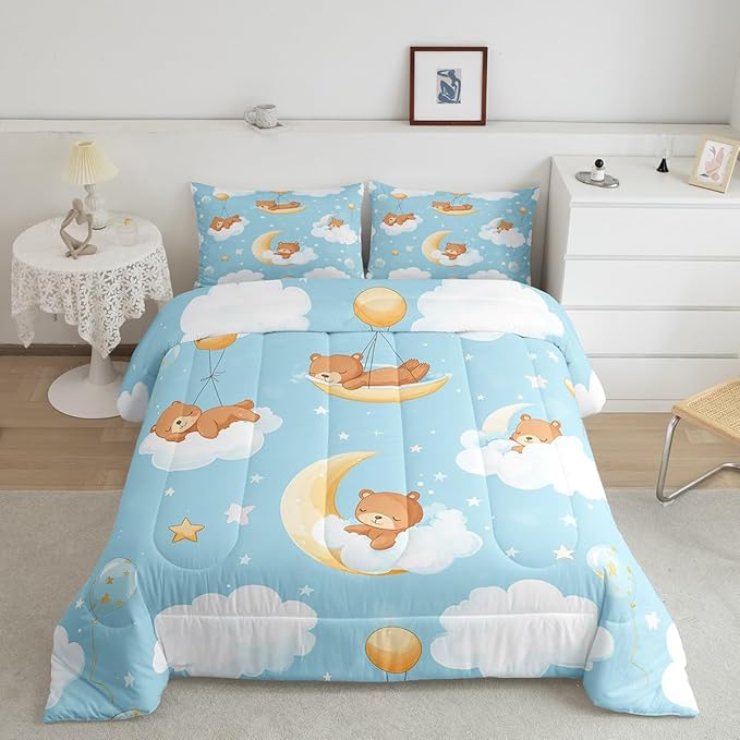 Cute Bear Bedding Set King Size Cartoon Childlike Style Comforter Set for Girls Boys Room Decor Hand Drawn Moon Clouds Down Comforter Starry Star Sky Quilt Set with 2 Pillowcases