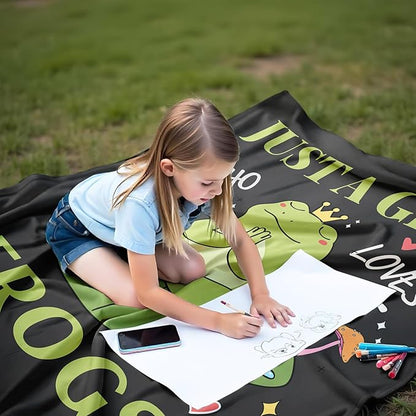 Frog Lover Blanket, Just A Girl Who Loves Frogs Blanket, Soft Warm Cozy Fleece Throw, Gifts for Girls Women Kids, 50"x60", Black