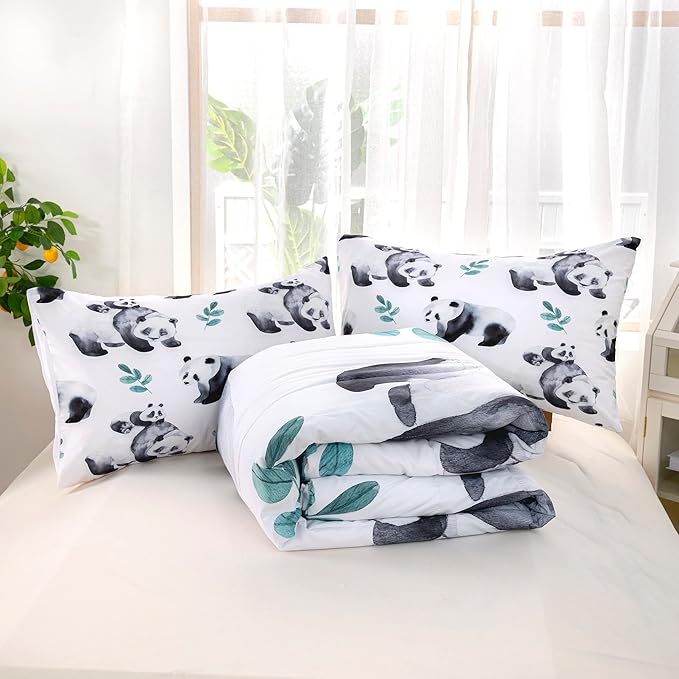 CVHOUSE Panda Bedding Set, Cute Comforter Full for Girls Kids Teens, Kawaii Quilt Set With 1 Comforter and 2 Pillow Cases - 3 Piece