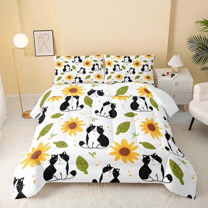 QOOMO Kawaii Cat Comforter Queen Size,Sunflower Cat Comforter Set for Kids Teens Girls Boys,3Pcs Bedding Set Printed Comforter with 2 Pillowcases,Down Alternative,Soft and Lightweight，Queen Size