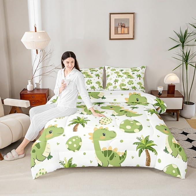 jejeloiu Cute Dinosaur Comforter Set All Season Cartoon Green Dinosaur Bedding Set with 2 Pillow Cases Animal Egg Microfiber Kids King Bedclothes Coconut Tree Bedroom Decor Duvet Quilt Soft
