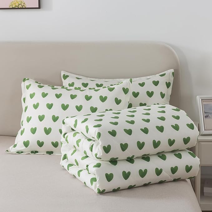 Caressma Sage Green Comforter Set King Size 3 Pieces, All Season Fluffy Soft Lightweight Bedding Set with Cute Heart(1 Comforter & 2 Pillowcases)
