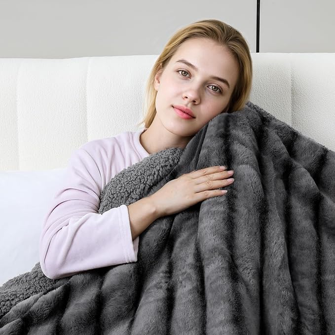 Heated Blanket Electric Twin- 62"x84" Soft Thick Faux Fur Electric Blanket for Sofa with 5 Heat Levels & 4 Hours Auto-Off Overheat Protection, Warm Cozy Gifts, Grey