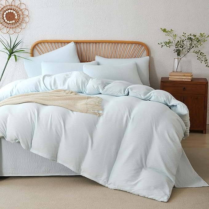 Queen Duvet Cover Light Blue, Luxury Brushed Microfiber Double-Layer Crinkle Gauze Pale Blue Duvet Cover, 3 Pieces Bedding for All-Season, Soft Breathable with Zipper Closure (No Comforter)