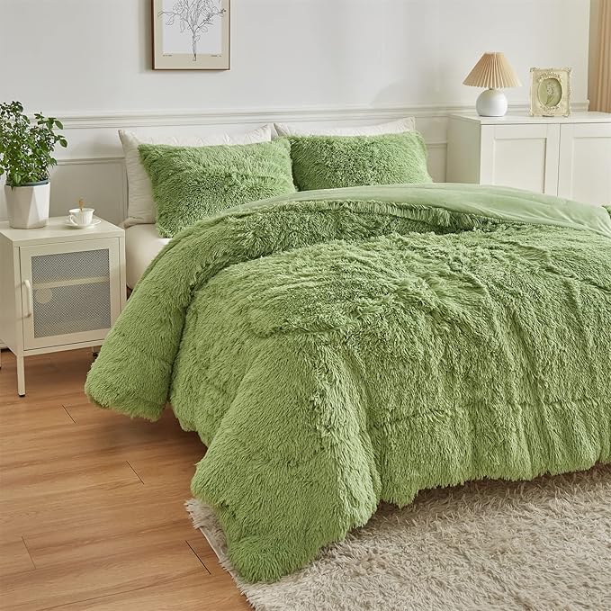 Wajade Faux Fur Plush Sage Green Comforter Set Fluffy Fuzzy Shaggy Bedding Set - 3PC Queen Size Microfiber Soft Warm Quilt Set
