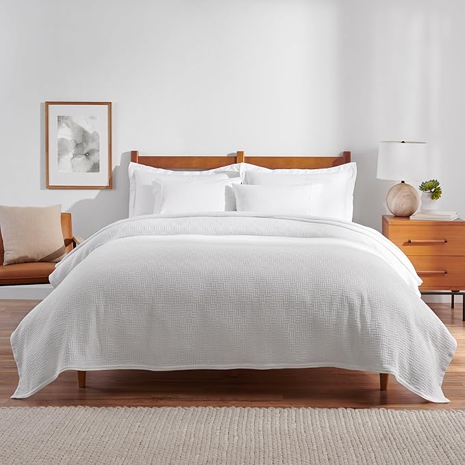 Arkwright Basket Weave King Blanket - Case of 4-100% Ringspun Cotton All Season Blankets, Luxury Hotel Quality, Soft on Skin, Breathable, 300 GSM for Bed, Sofa, and Chair, 104 X 90 in, White