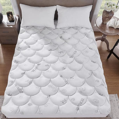 Softhour Padded Topper Queen Size 40% Tencel Blend Rayon from Bamboo and Cotton Filled Mattress Cover, Thick, Luxurious and Comfort Mattress Pad, Deep Pocket for 21" Mattress