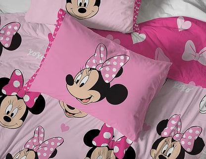 Jay Franco Disney Minnie Mouse Hearts N Love 5 Piece Full Size Bed Set - Includes Reversible Comforter & Sheet Set - Super Soft Fade Resistant Microfiber - (Official Disney Product)